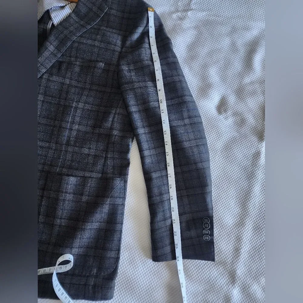 Peter Millar Gray And Blue Sport Coat with Notched Lapel Tag For Info Only